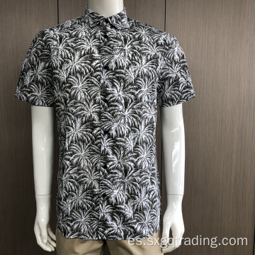 Camisa de manga corta con estampado TC masculino en verano